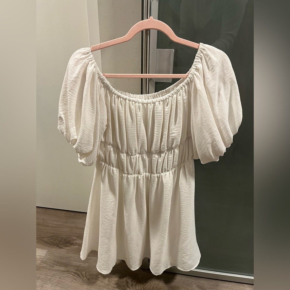 White, flowy off the shoulder dress